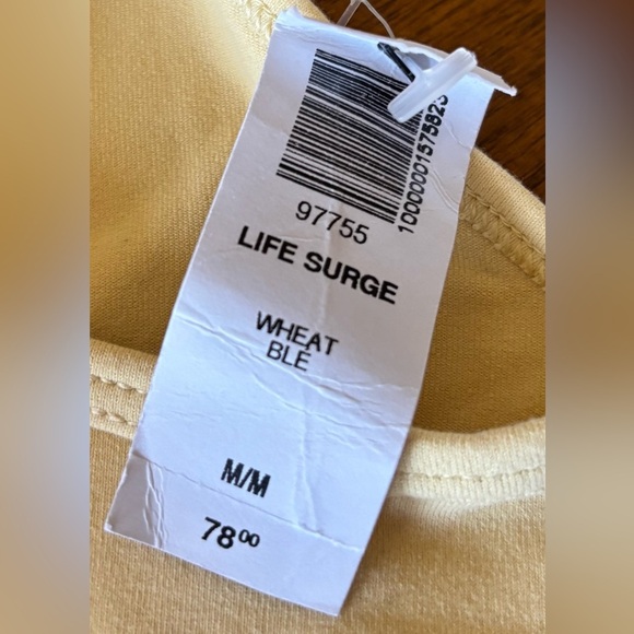 NWT Aritizia TNA TNALIFE Surge Romper Wheat Yellow Medium - Picture 2 of 8